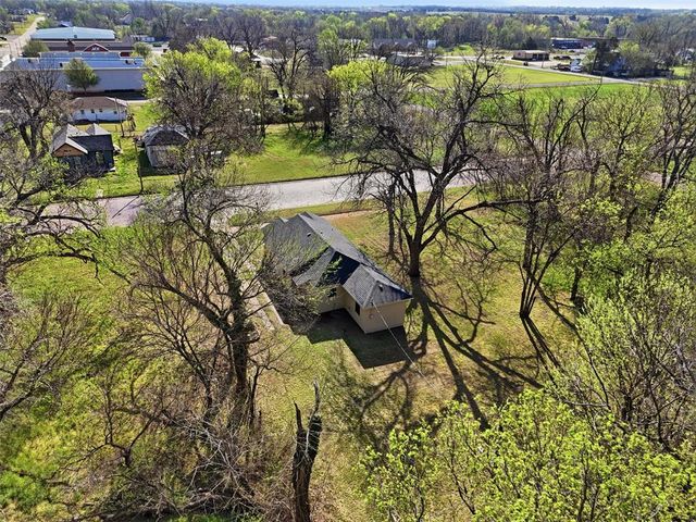 511 S 2nd Street, Guthrie, OK 73044