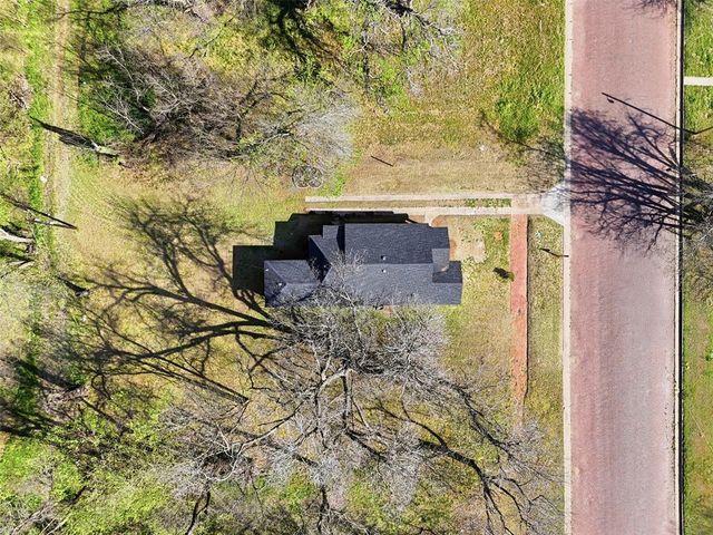 511 S 2nd Street, Guthrie, OK 73044