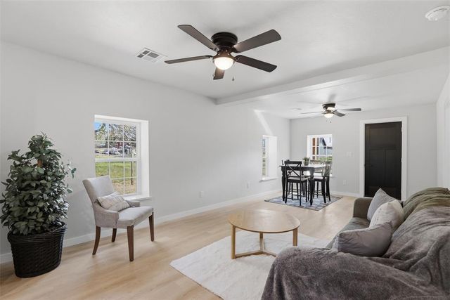 511 S 2nd Street, Guthrie, OK 73044