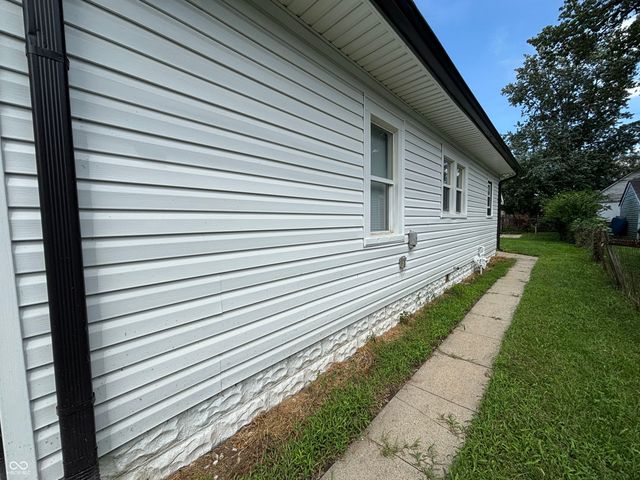 2037 Houston Street, Indianapolis, IN 46218