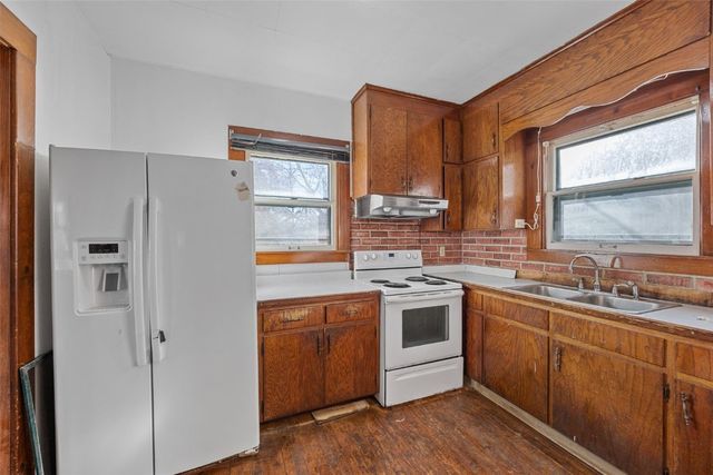 356 16th Street SE, Cedar Rapids, IA 52403