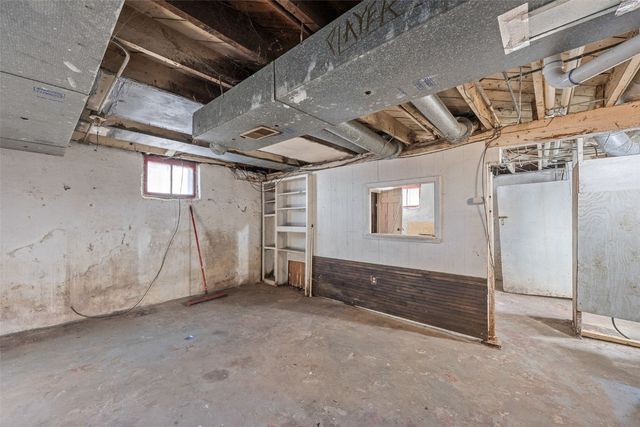 356 16th Street SE, Cedar Rapids, IA 52403