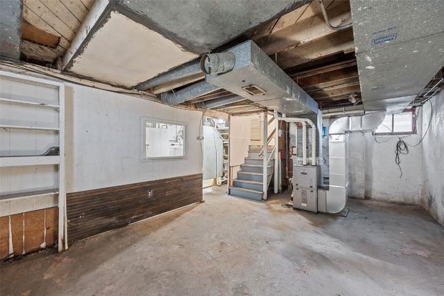 356 16th Street SE, Cedar Rapids, IA 52403