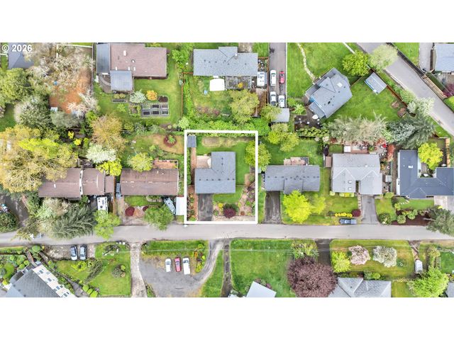 2555 HUGHES Dr, West Linn, OR 97068