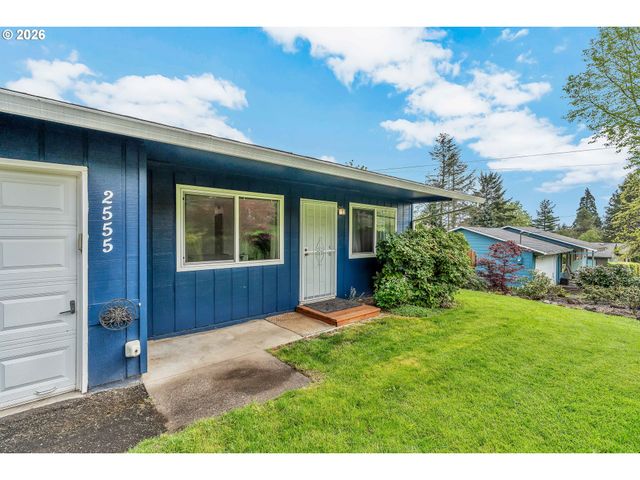 2555 HUGHES Dr, West Linn, OR 97068