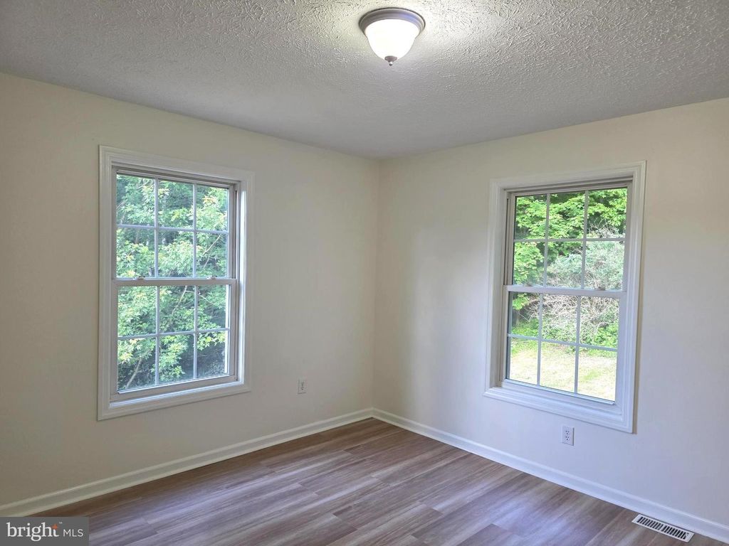 Image 10 of property listing at 17420 PORTER RD, Eckhart Mines, MD 21528
