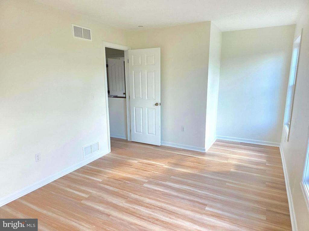 Image 12 of property listing at 17420 PORTER RD, Eckhart Mines, MD 21528