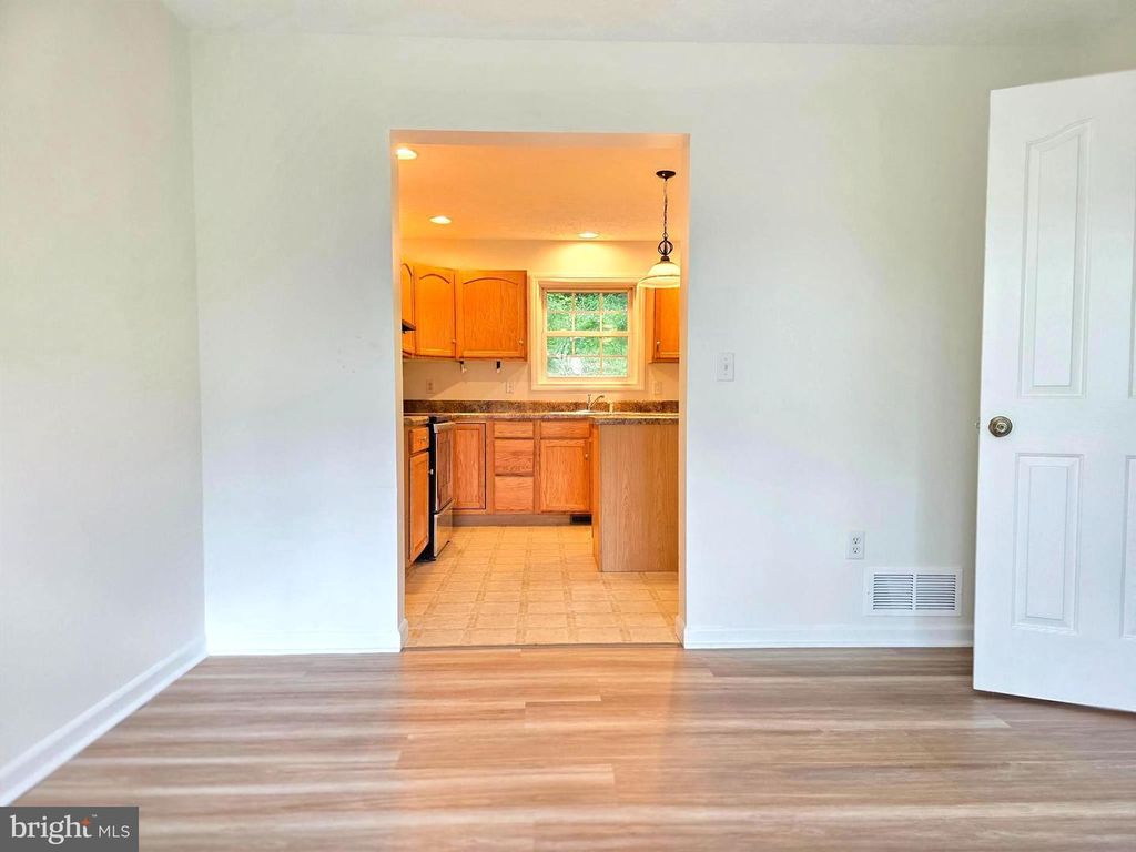 Image 6 of property listing at 17420 PORTER RD, Eckhart Mines, MD 21528