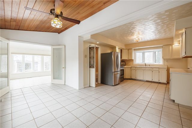 1055 Klem Road, Webster, NY 14580