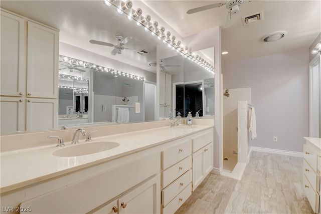 2204 Plaza Del Robles, Las Vegas, NV 89102