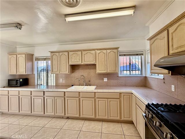1712 Walnut St, San Gabriel, CA 91776
