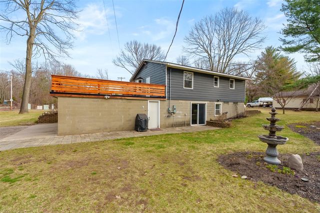 51433 8th Avenue, Grand Junction, MI 49056