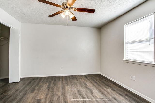 105 Peach Street A, Crowley, TX 76036