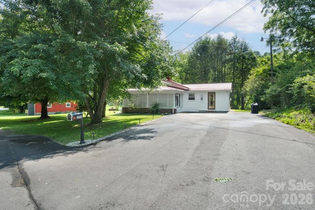 2896 Old Mars Hill Highway, Weaverville, NC 28787