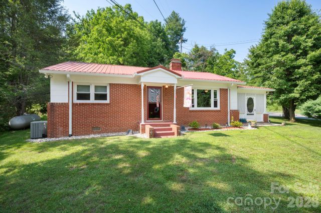 2896 Old Mars Hill Highway, Weaverville, NC 28787