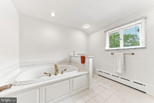387 RING RD, Chadds Ford, PA 19317