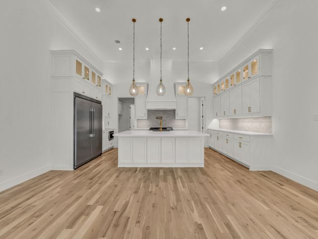 208 Dan Russell Bend, Weatherford, TX 76087