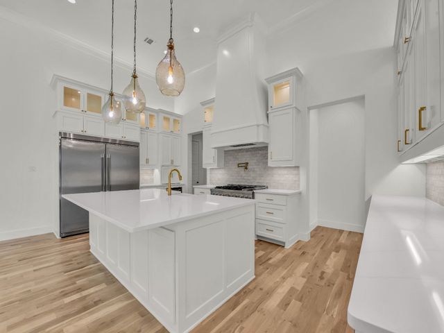 208 Dan Russell Bend, Weatherford, TX 76087