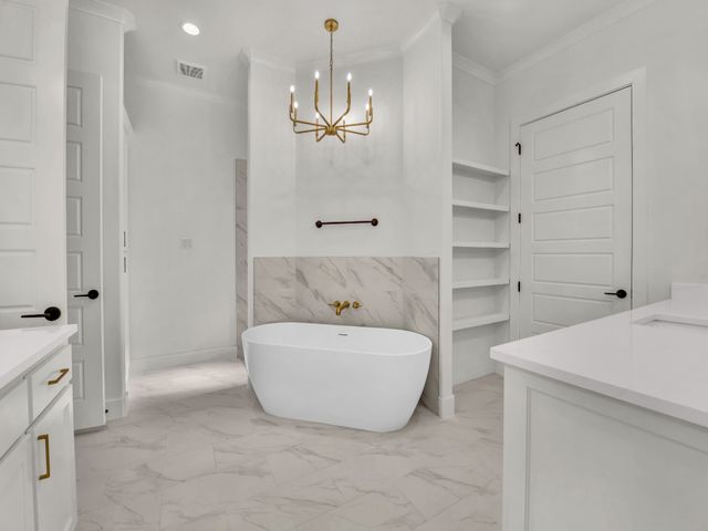 208 Dan Russell Bend, Weatherford, TX 76087