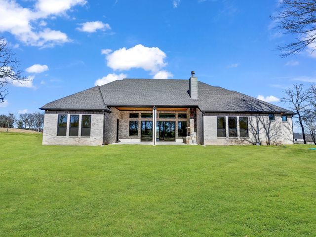 208 Dan Russell Bend, Weatherford, TX 76087