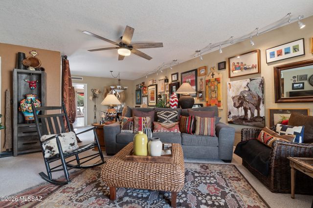 7568 N Palm Circle, Tucson, AZ 85704
