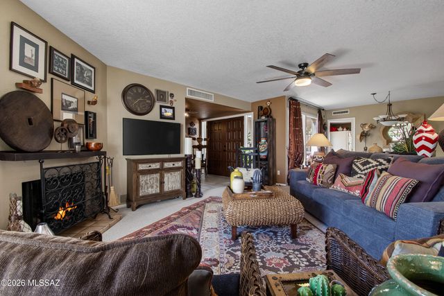 7568 N Palm Circle, Tucson, AZ 85704