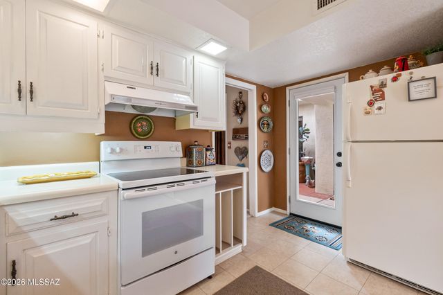 7568 N Palm Circle, Tucson, AZ 85704