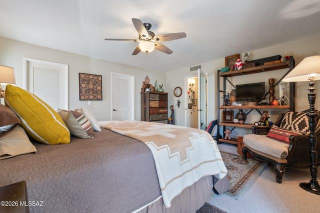 7568 N Palm Circle, Tucson, AZ 85704