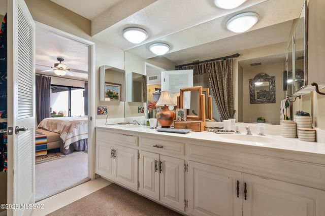 7568 N Palm Circle, Tucson, AZ 85704