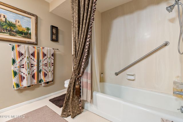 7568 N Palm Circle, Tucson, AZ 85704