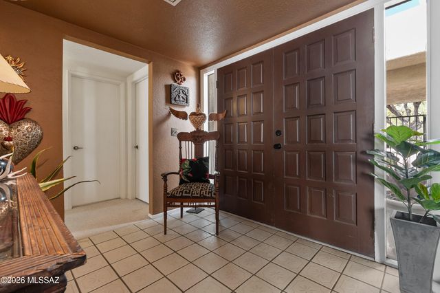 7568 N Palm Circle, Tucson, AZ 85704