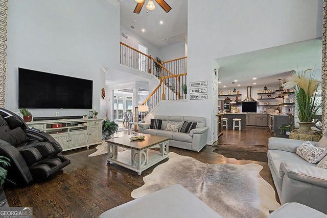 106 Fairway Overlook, Woodstock, GA 30188
