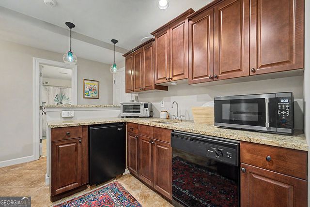 106 Fairway Overlook, Woodstock, GA 30188
