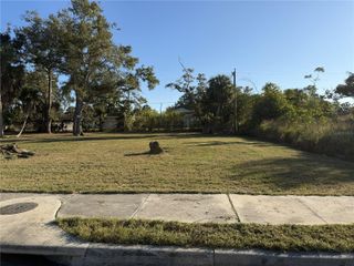 1472 22ND STREET, Sarasota, FL 34234