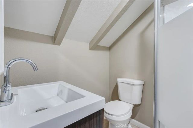 33350 Robin Drive, Green Valley Lake, CA 92341