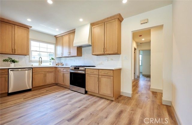 1823 Greenwood, Santa Ana, CA 92705