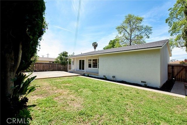 1823 Greenwood, Santa Ana, CA 92705