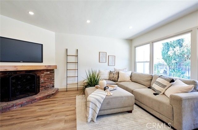 1823 Greenwood, Santa Ana, CA 92705