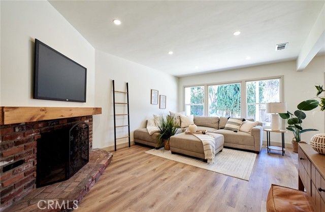 1823 Greenwood, Santa Ana, CA 92705