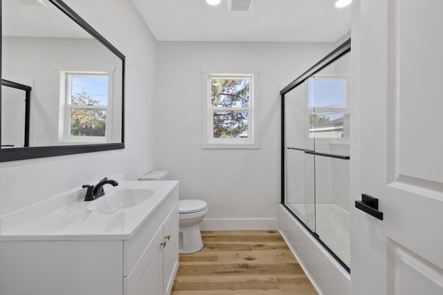 1142 E Cornell Avenue, Fresno, CA 93704