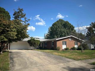 611 S TERRACE Drive, Carbondale, IL 62901