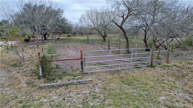 227 E Fm 772, Kingsville, TX 78363