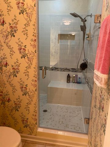 229 Spring Dr, Huntington, WV 25701