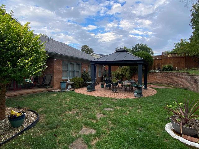 229 Spring Dr, Huntington, WV 25701