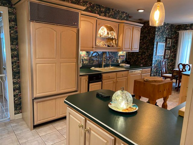 229 Spring Dr, Huntington, WV 25701