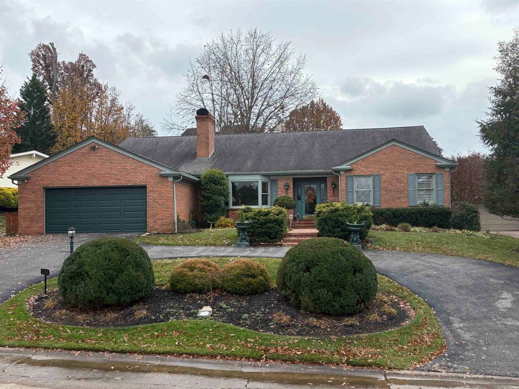 229 Spring Dr, Huntington, WV 25701