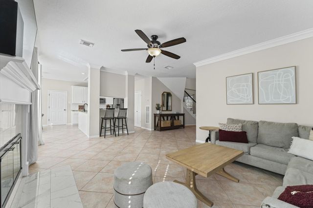 1802 Wynforest Drive, Deer Park, TX 77536