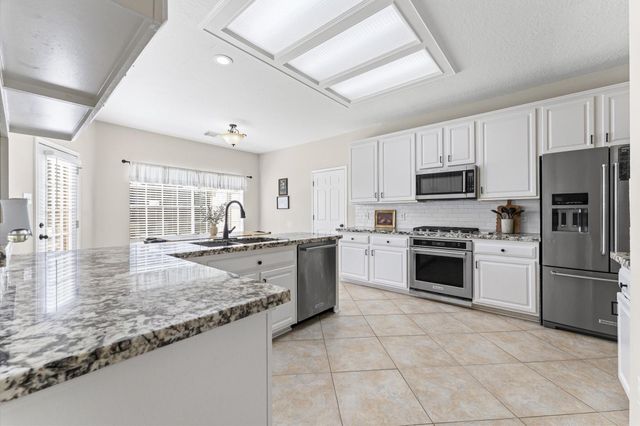 1802 Wynforest Drive, Deer Park, TX 77536