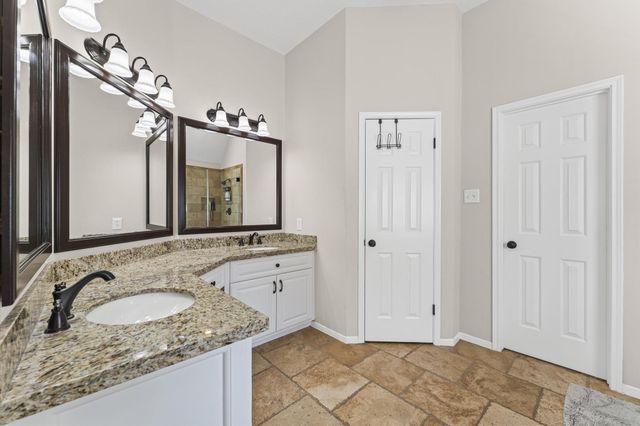 1802 Wynforest Drive, Deer Park, TX 77536