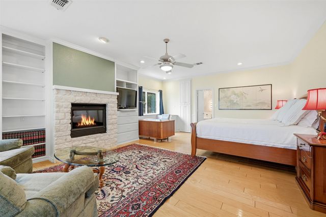 143 Blackfoot Trail, Lake Kiowa, TX 76240